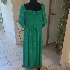 Elegant Green Maxi Dress for Women